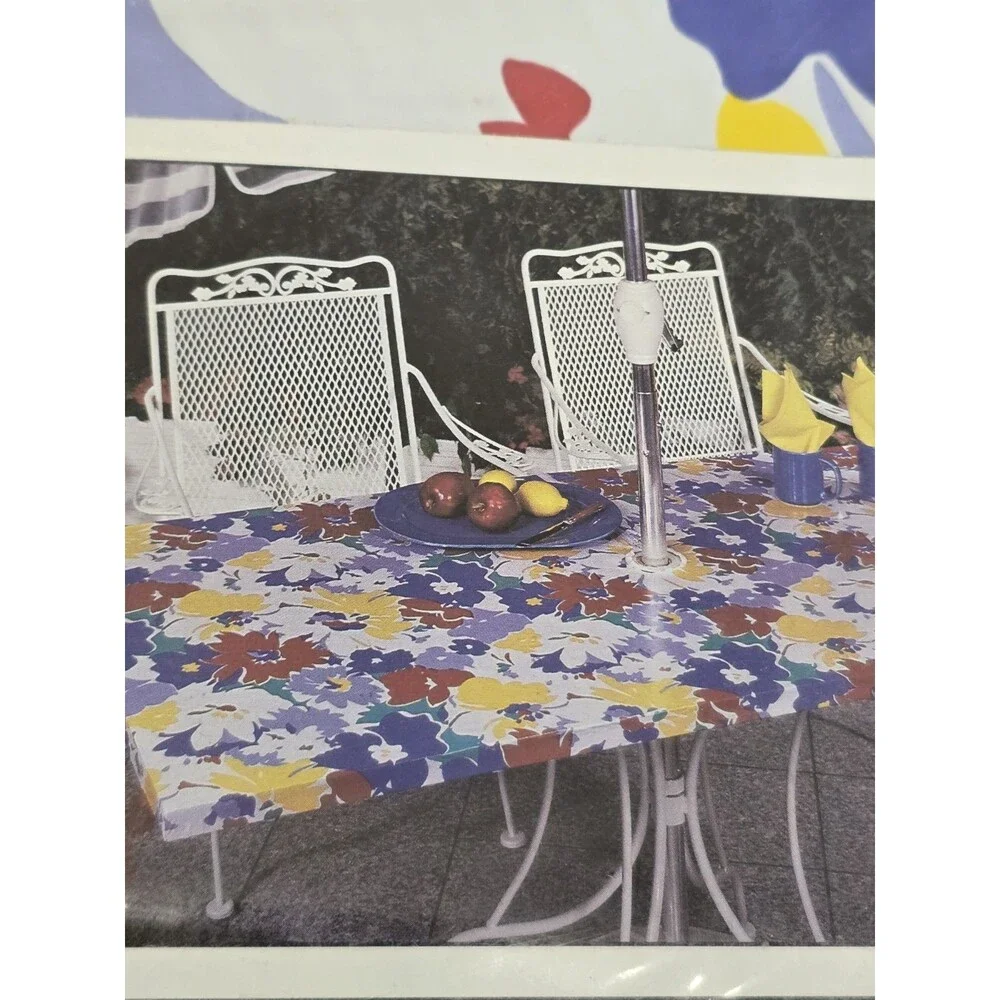 Town & Country Linen Vtg Vinyl Flannel Back Tablecloth Floral 44 X 87 Oblong New